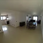 Ocean View Apartman *